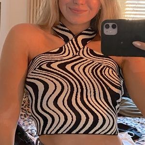 Glassons B & W Cross Neck Top.